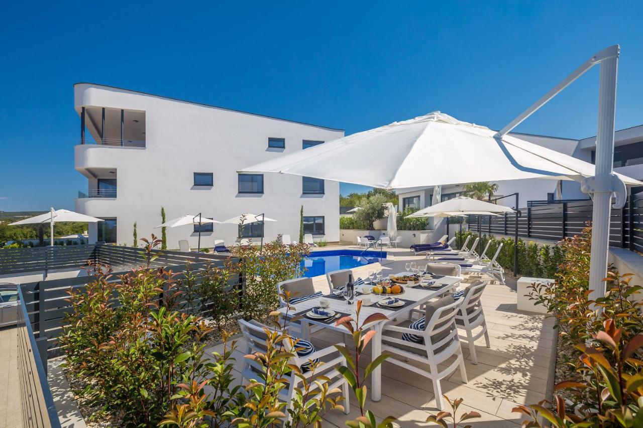 Villa Poseidon Rova By El-Pi Tours Malinska Bagian luar foto