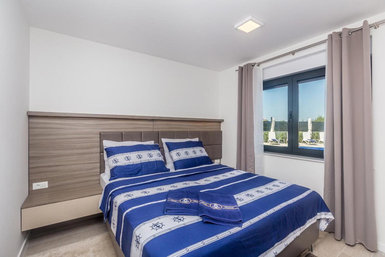 Villa Poseidon Rova By El-Pi Tours Malinska Bagian luar foto